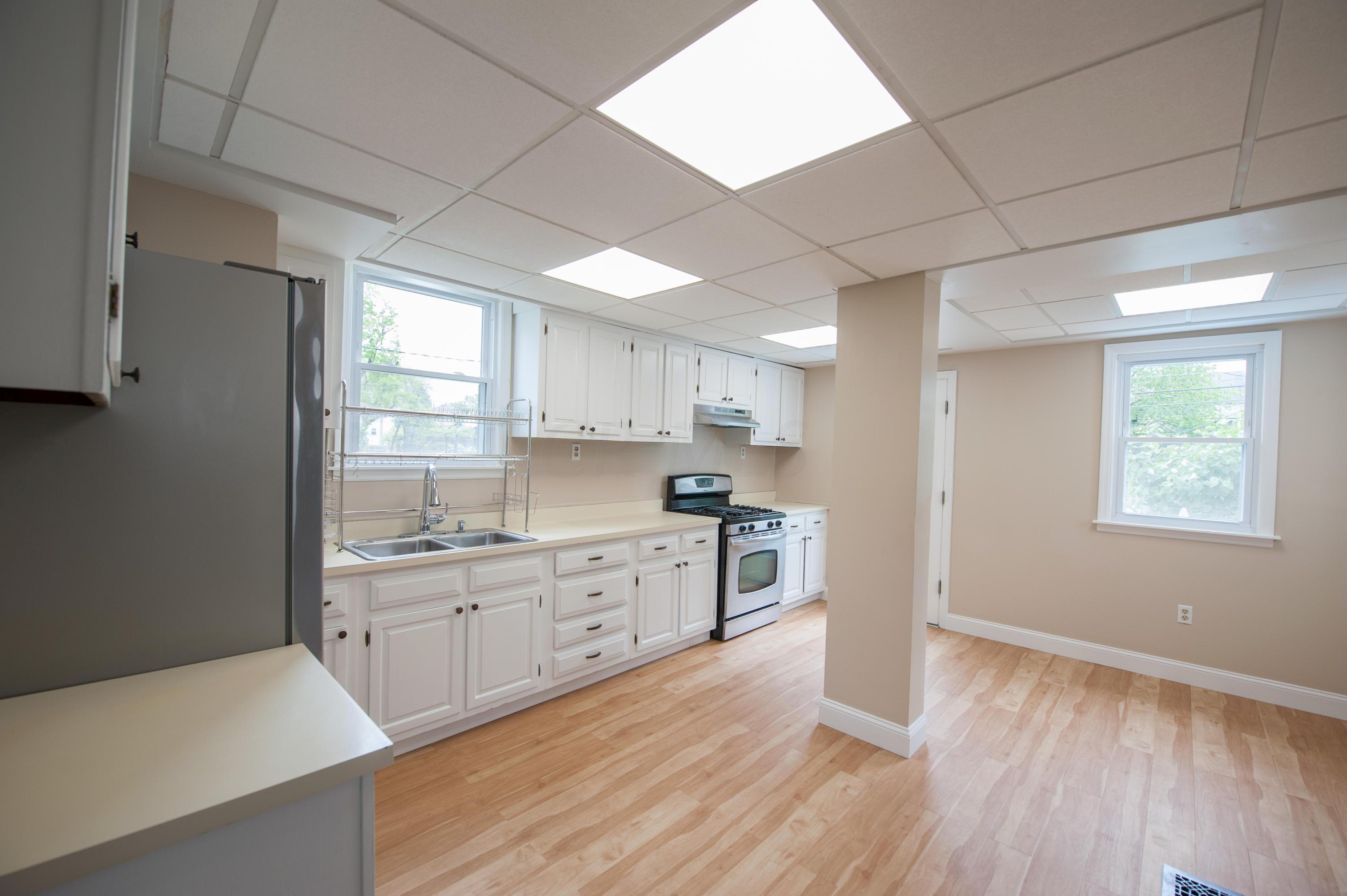 385 Tibet Road Columbus, OH 43202 - Photo 13 of 41