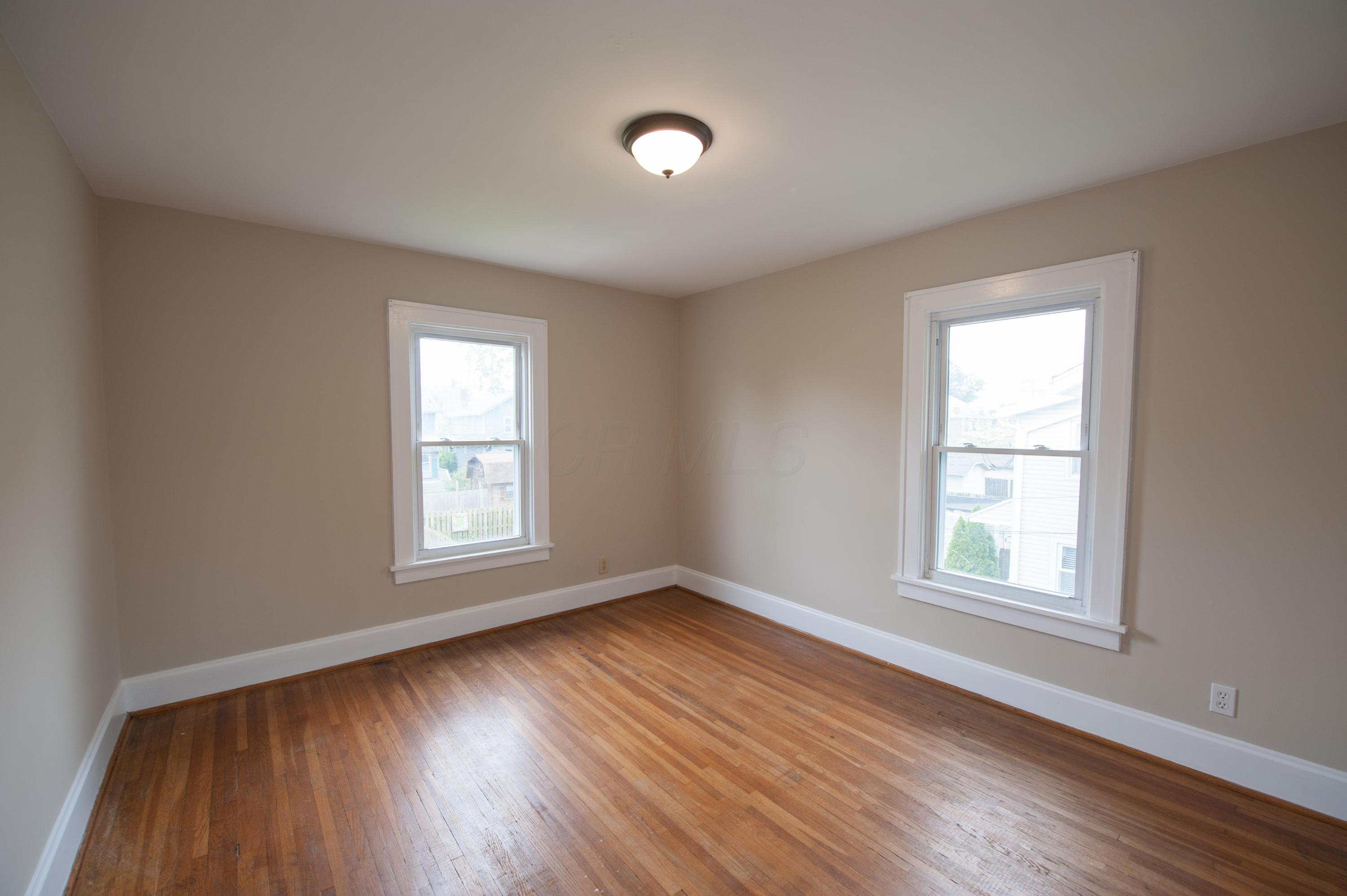 385 Tibet Road Columbus, OH 43202 - Photo 25 of 41