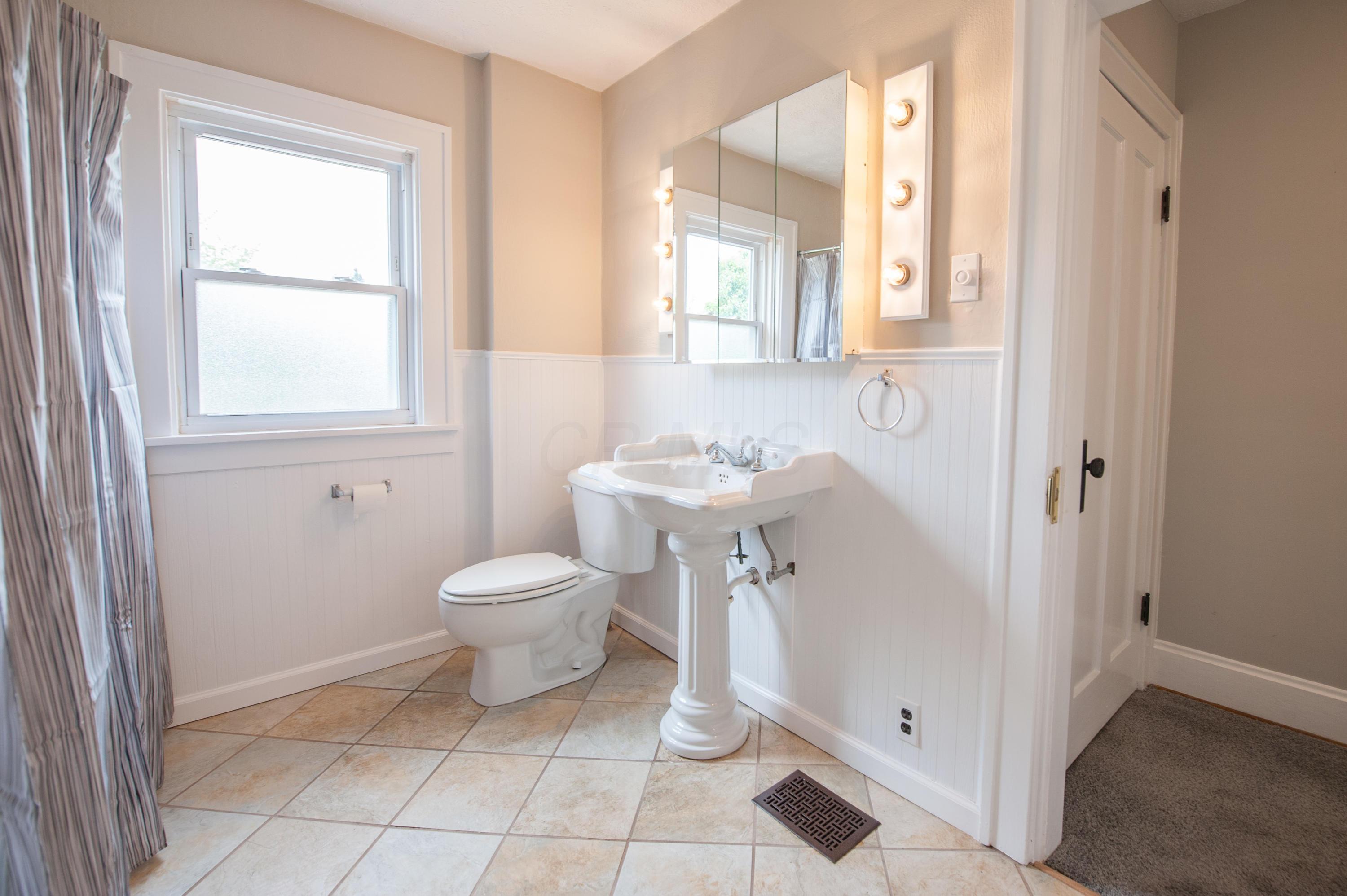 385 Tibet Road Columbus, OH 43202 - Photo 26 of 41