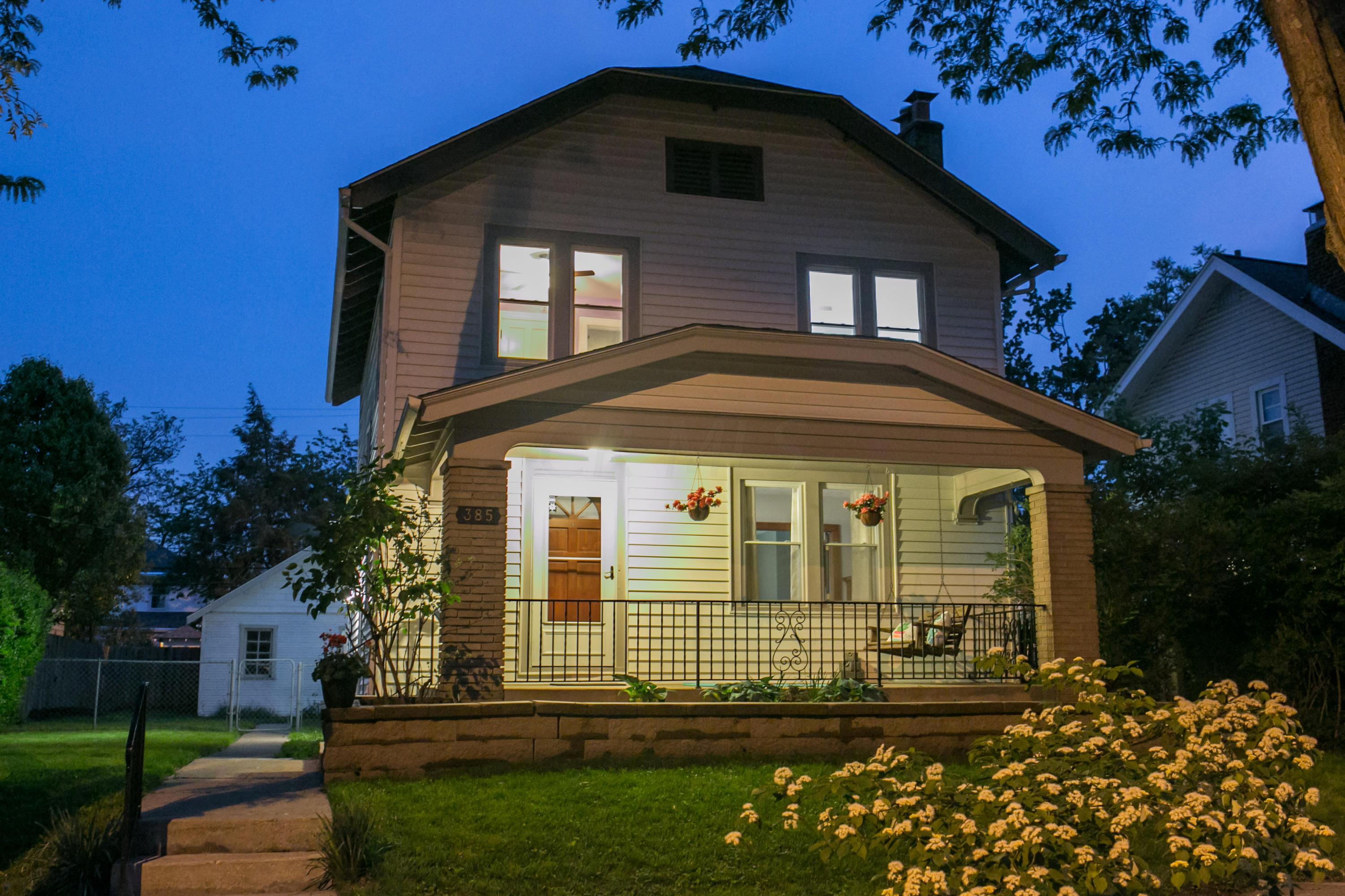 385 Tibet Road Columbus, OH 43202 - Photo 3 of 41