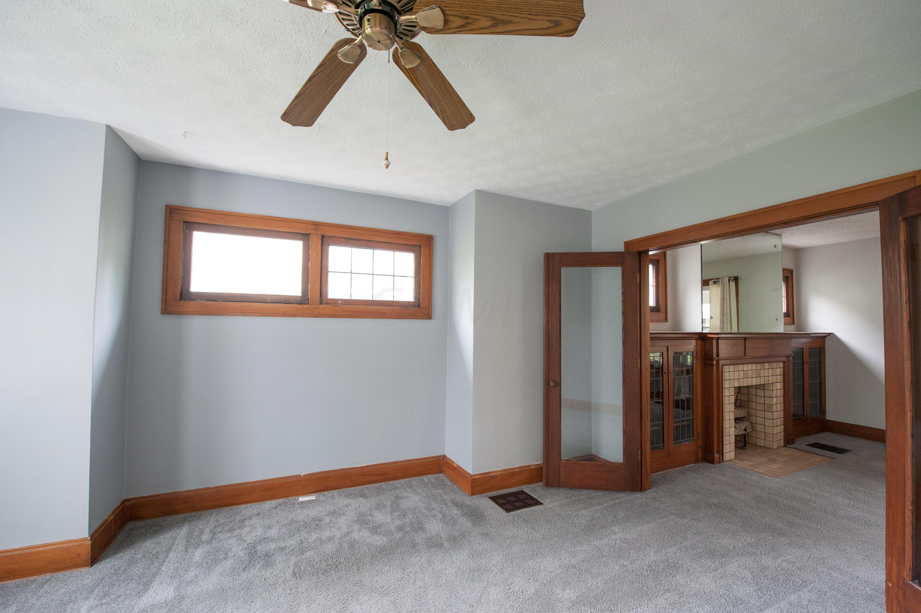 385 Tibet Road Columbus, OH 43202 - Photo 9 of 41