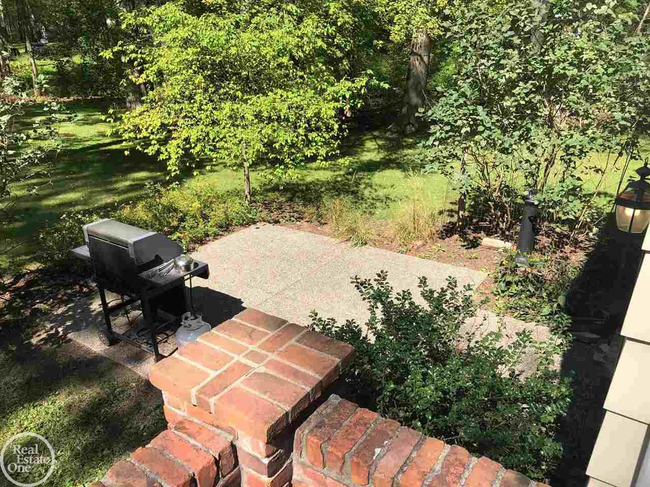 2068 Werner Road Columbus, MI 48063 - Photo 16 of 55
