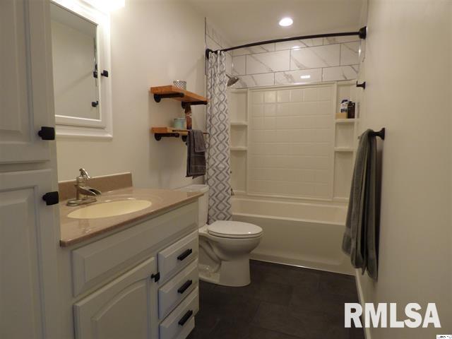 210 East Prairie Street Camp Point, IL 62320 - Photo 8 of 9 Gallery Image 8