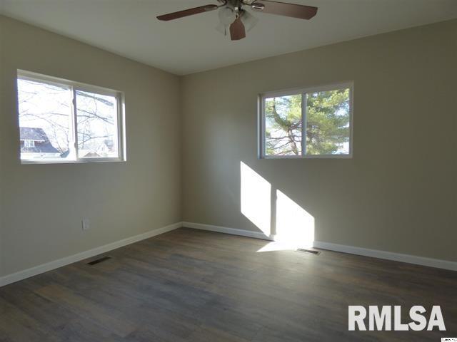 210 East Prairie Street Camp Point, IL 62320 - Photo 9 of 9 Gallery Image 9