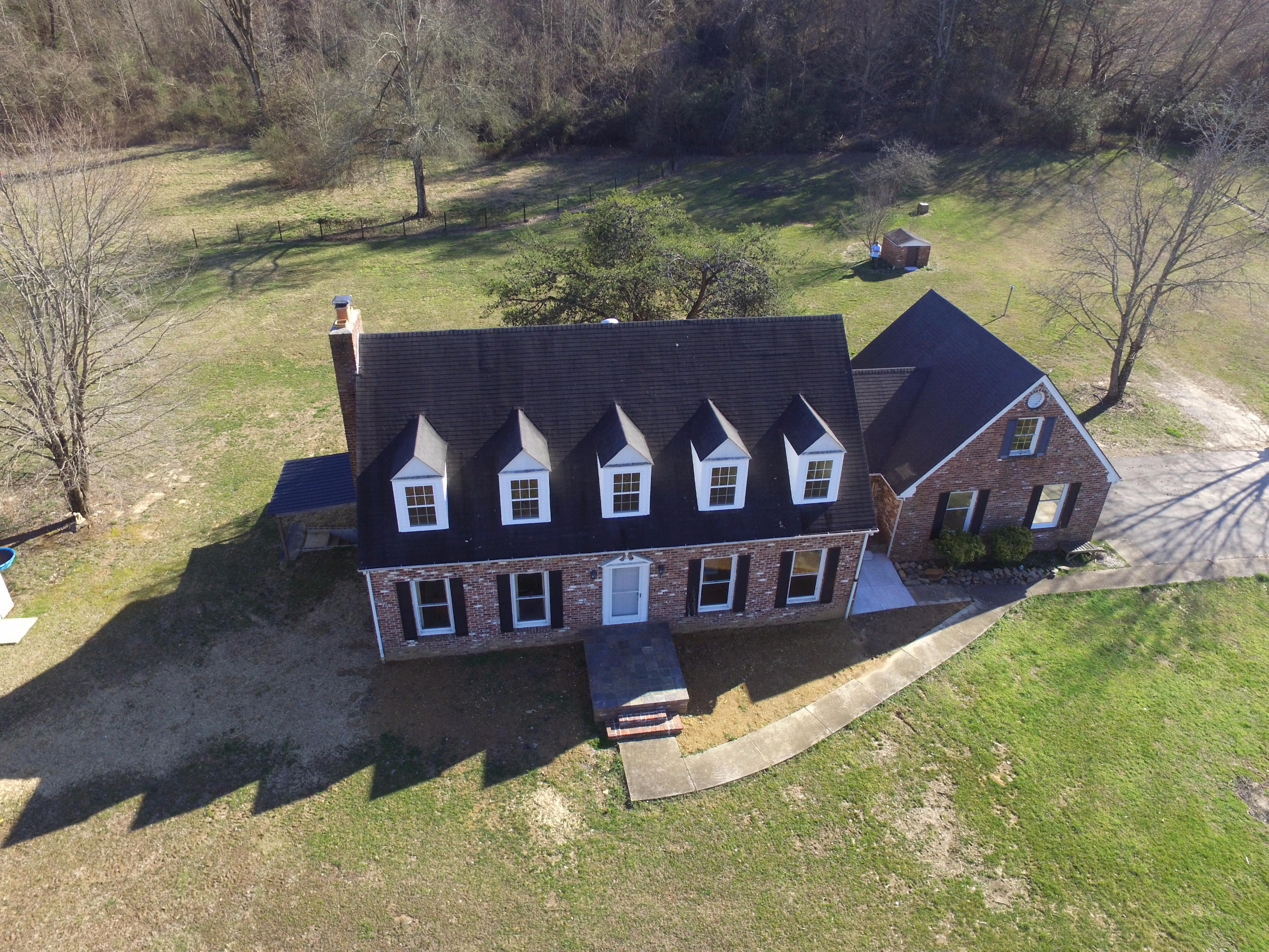 677 Lees Chapel Road Sweetwater, TN 37874 - Photo 1 of 40 Tom-5