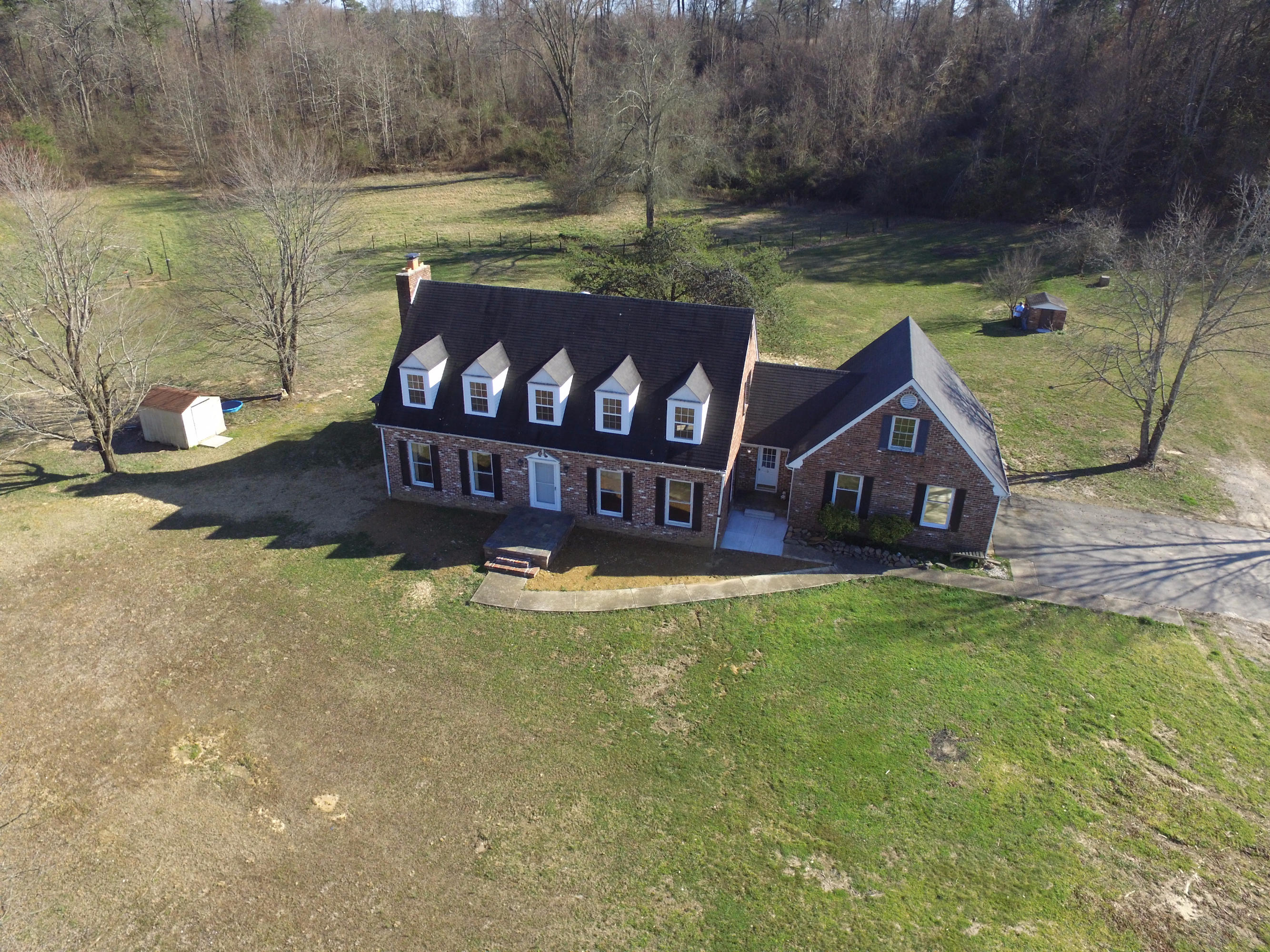 677 Lees Chapel Road Sweetwater, TN 37874 - Photo 5 of 40 Tom-1