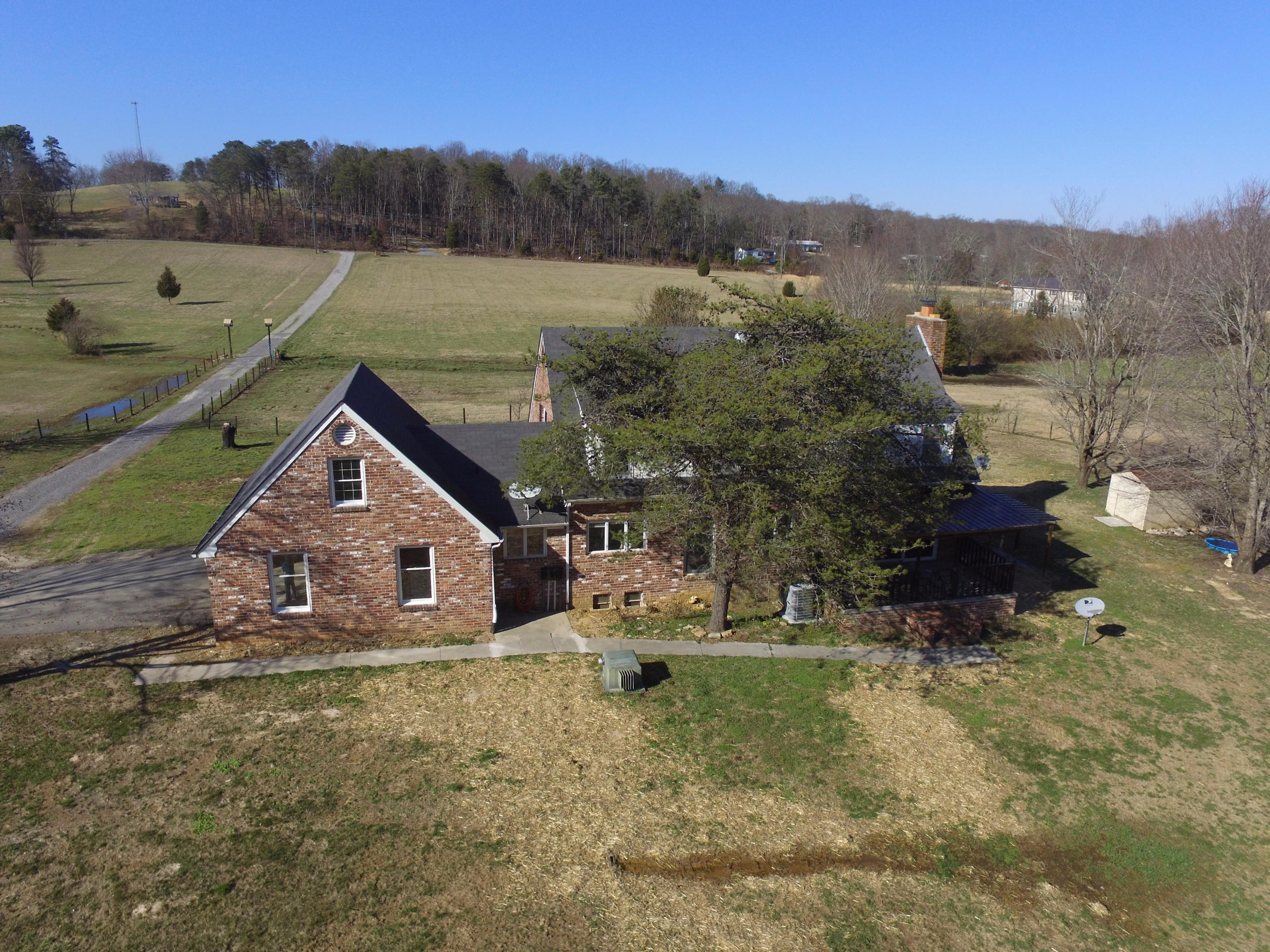 677 Lees Chapel Road Sweetwater, TN 37874 - Photo 6 of 40 Tom-2
