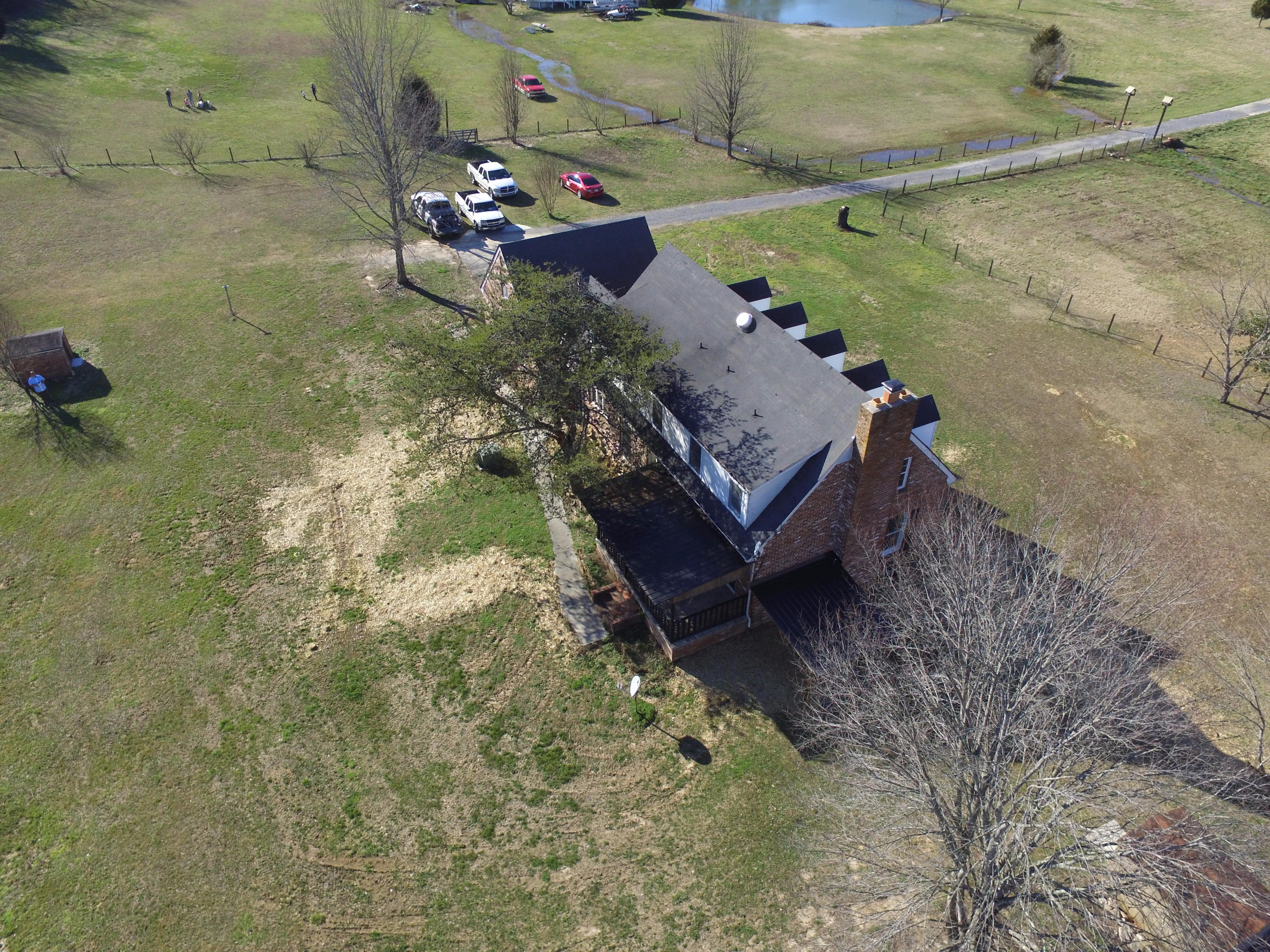677 Lees Chapel Road Sweetwater, TN 37874 - Photo 7 of 40 Tom-3