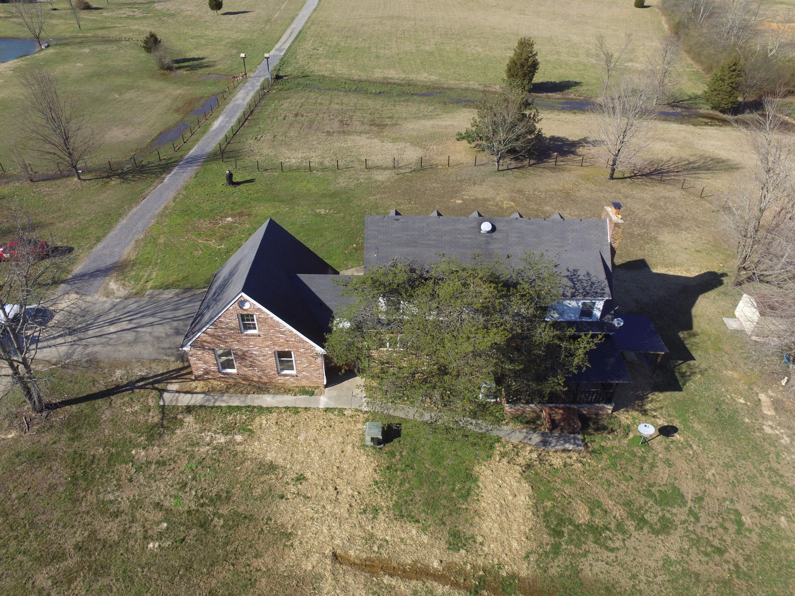 677 Lees Chapel Road Sweetwater, TN 37874 - Photo 8 of 40 Tom-4