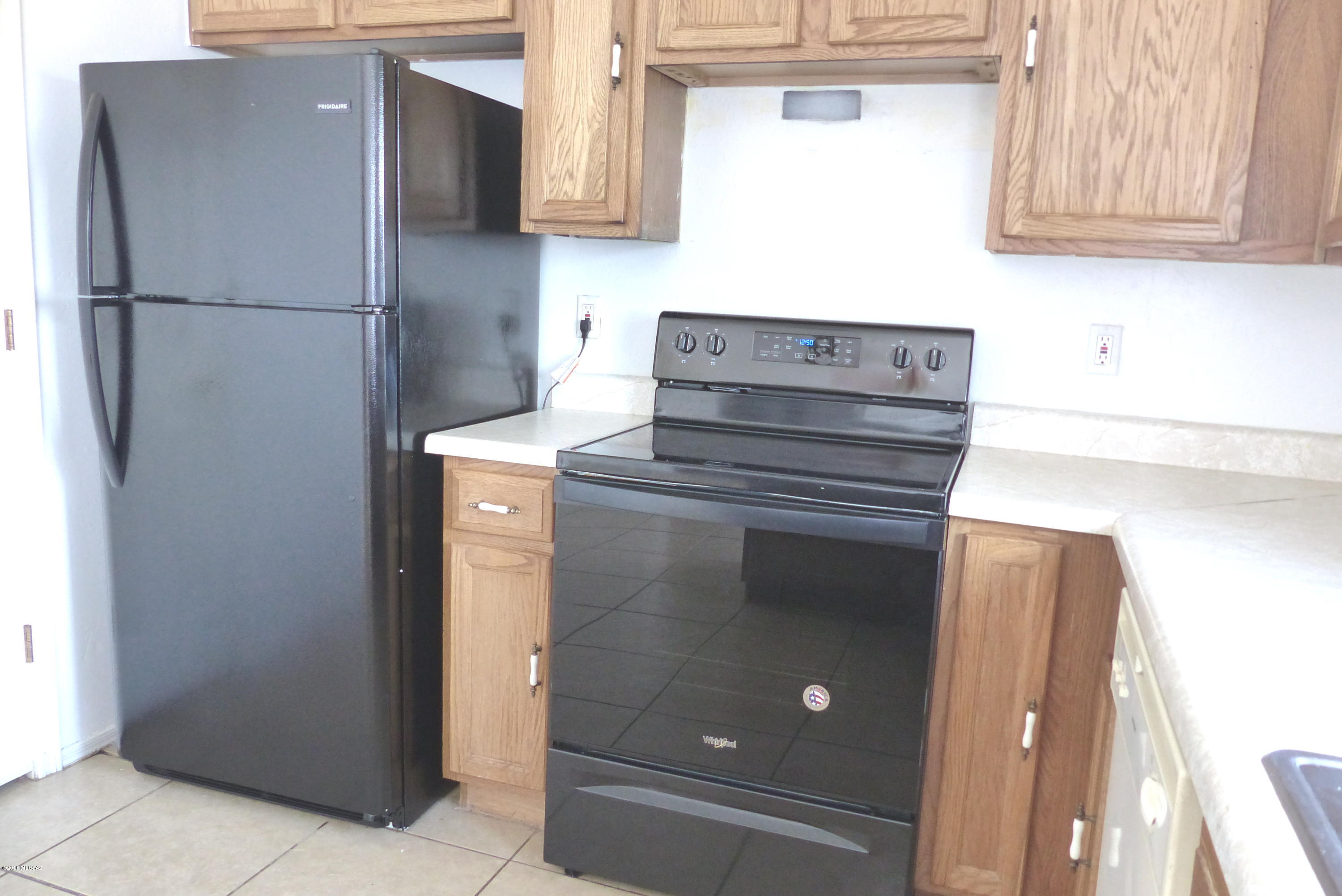 401 Tuly Court Rio Rico, AZ 85648 - Photo 8 of 25 Gallery Image 8