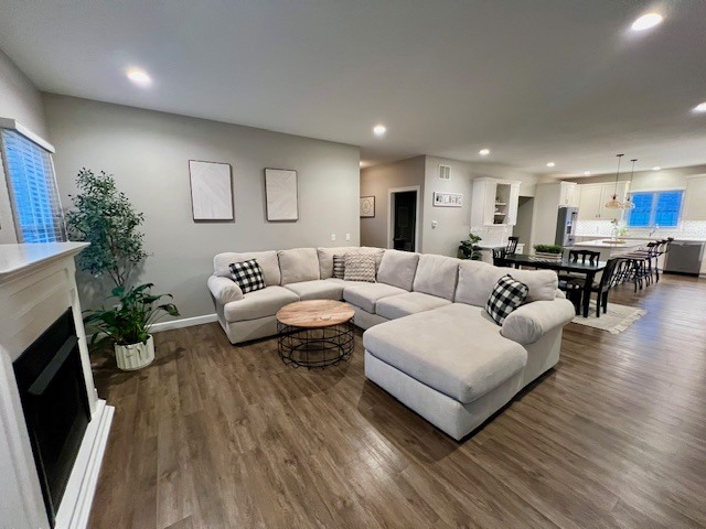 413 South Moore Street Clinton, IL 61727 - Photo 14 of 28