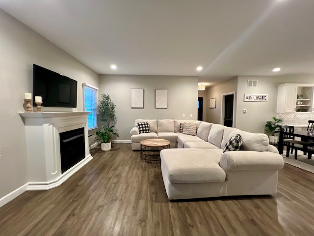 413 South Moore Street Clinton, IL 61727 - Photo 15 of 28