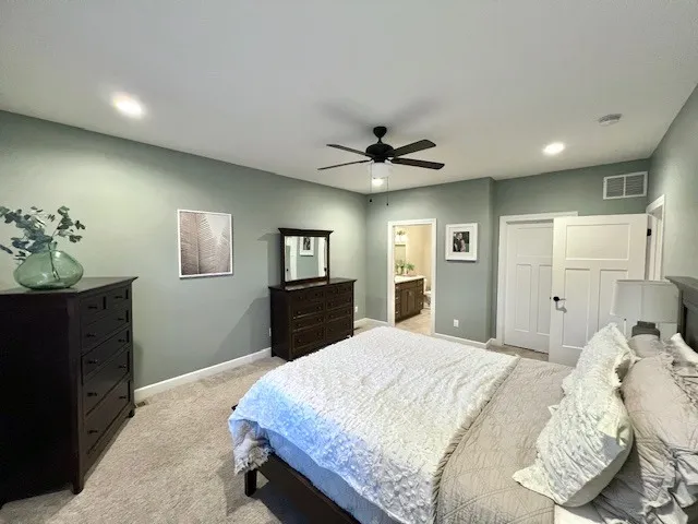 $229,900 | 413 South Moore Street, Clinton, IL 61727