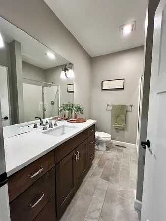 $223,000 | 413 South Moore Street, Clinton, IL 61727