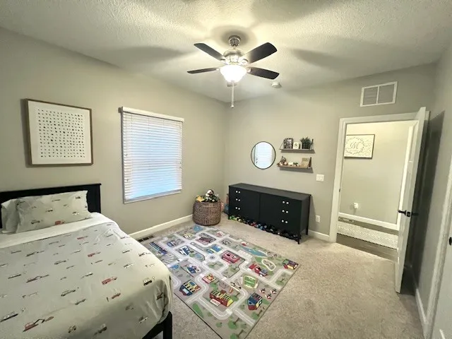 $229,900 | 413 South Moore Street, Clinton, IL 61727