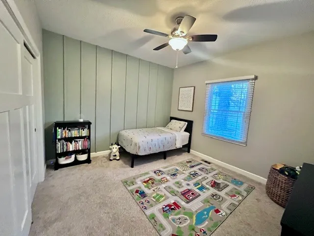 $229,900 | 413 South Moore Street, Clinton, IL 61727