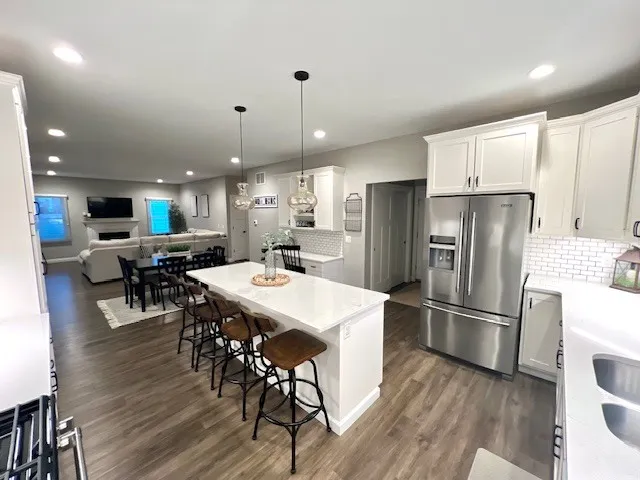 $229,900 | 413 South Moore Street, Clinton, IL 61727