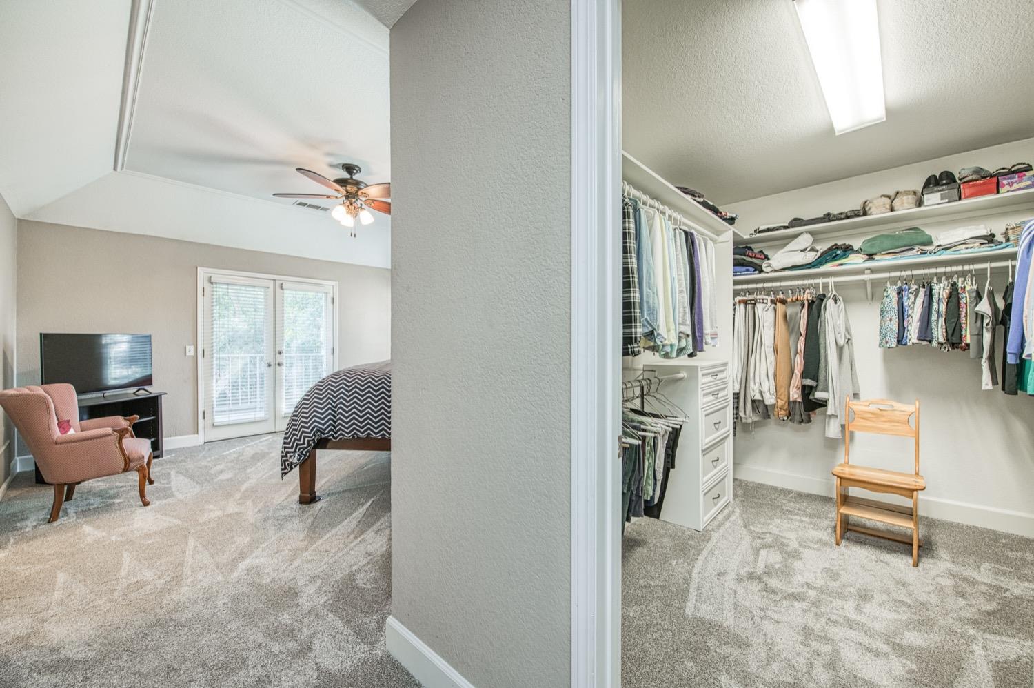 205 West Ridgepoint Drive Fresno, CA 93711 - Photo 34 of 49 a living room with furniture and a flat screen tv