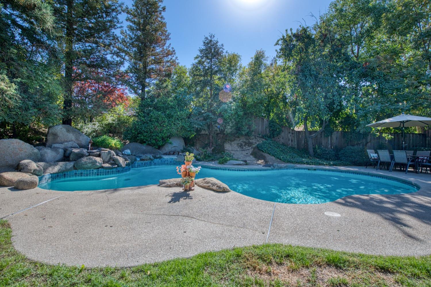 205 West Ridgepoint Drive Fresno, CA 93711 - Photo 47 of 49 a view of a park