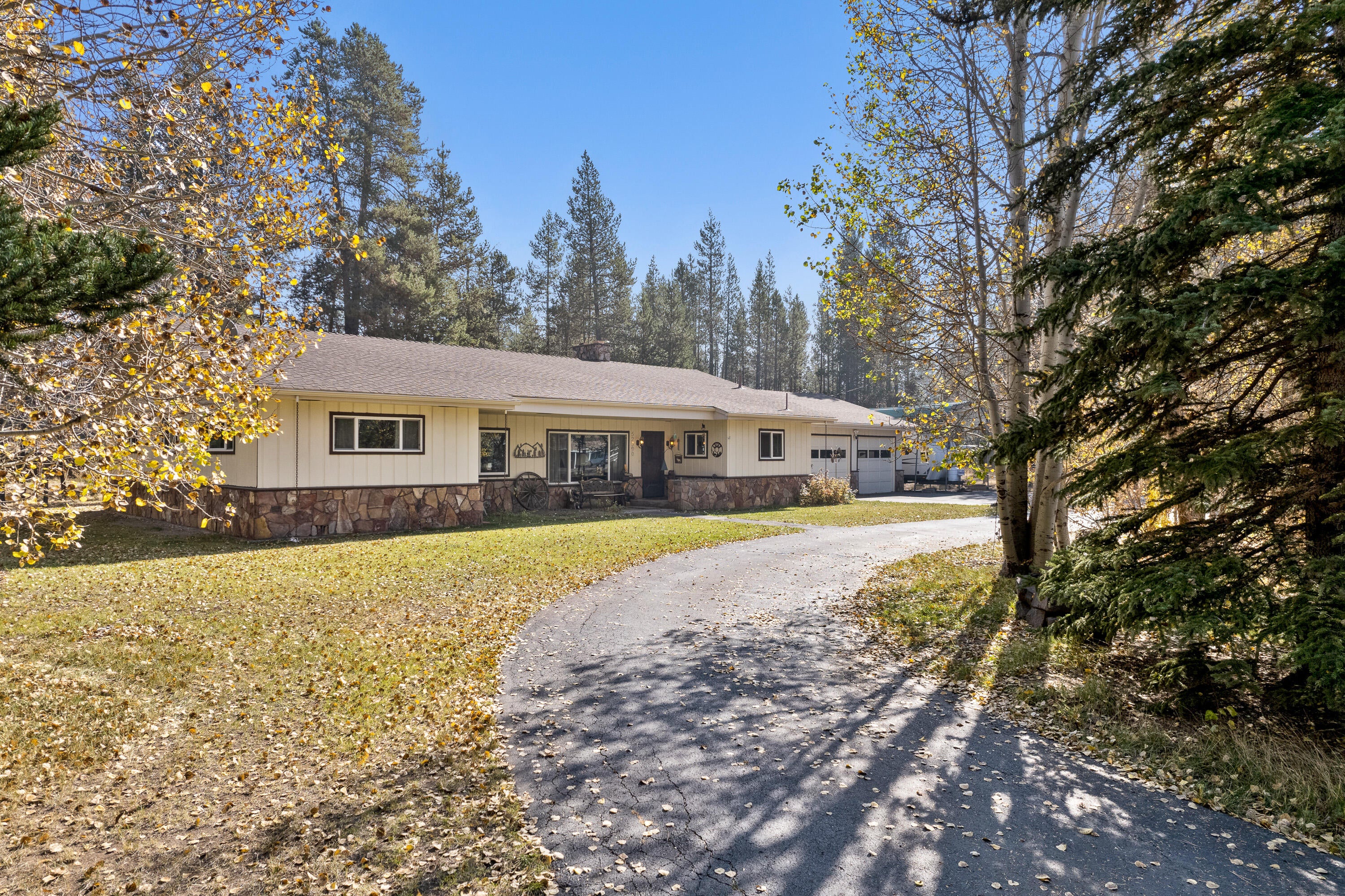 52390 Huntington Road La Pine, OR 97739 - Photo 6 of 37 DJI_0696