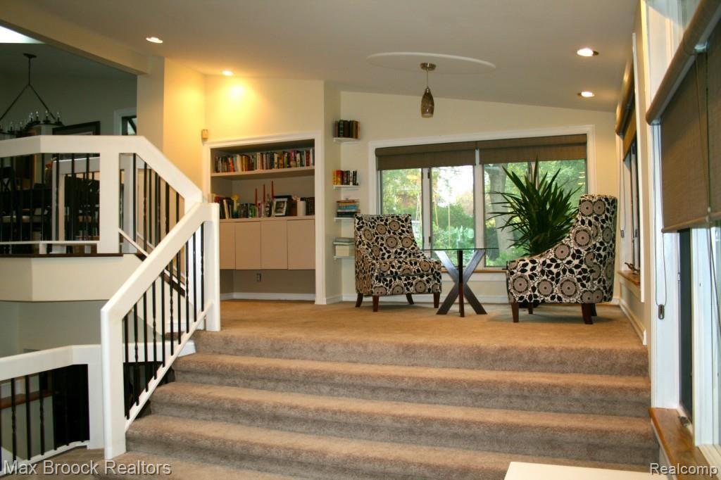 5630 Roundhill Road Bloomfield Hills, MI 48301 - Photo 10 of 23 5a.jpg