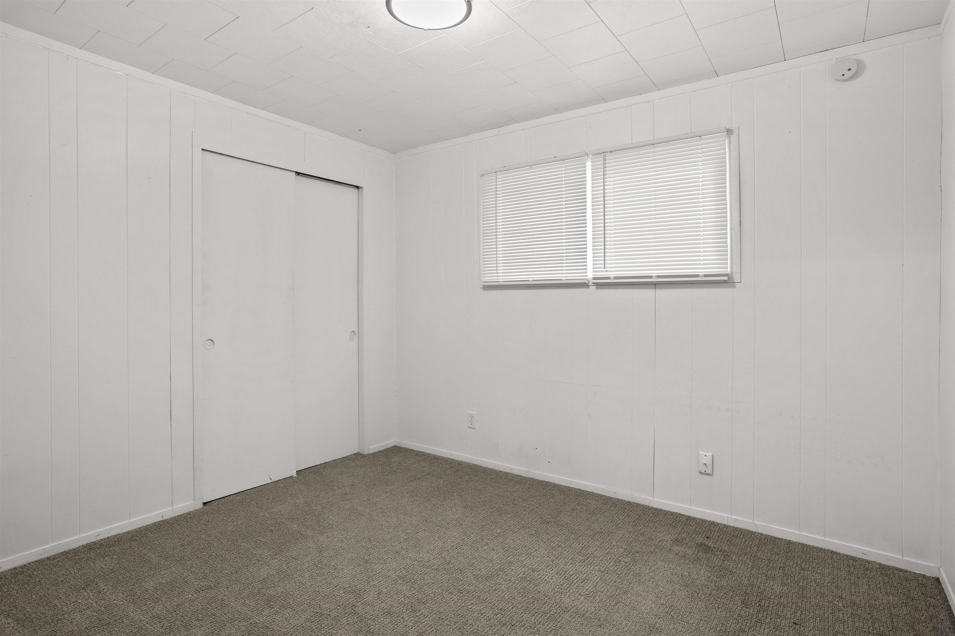 212 Chute Street Menasha, WI 54952 - Photo 9 of 11