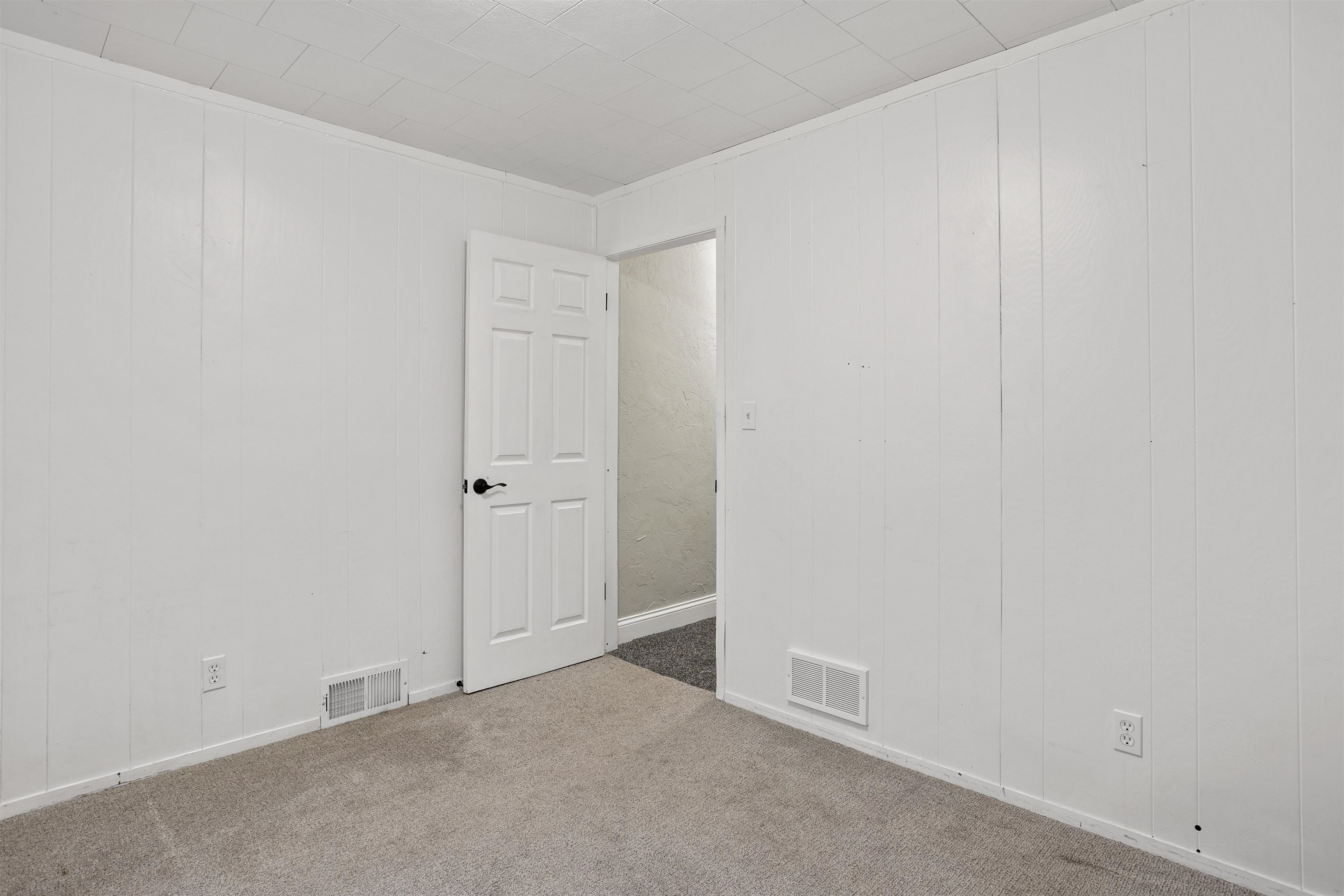 212 Chute Street Menasha, WI 54952 - Photo 10 of 11