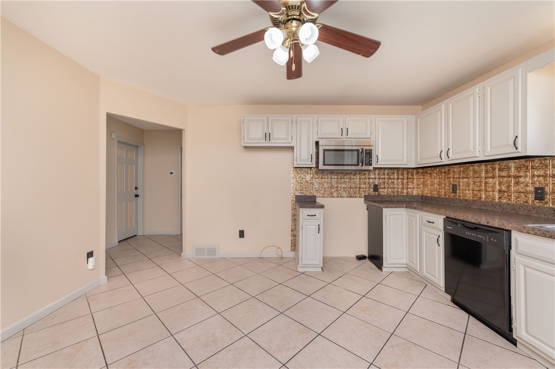 140 Abbott Street Rochester, NY 14606 - Photo 11 of 41