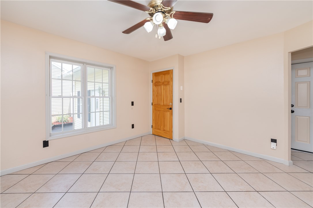 140 Abbott Street Rochester, NY 14606 - Photo 13 of 41