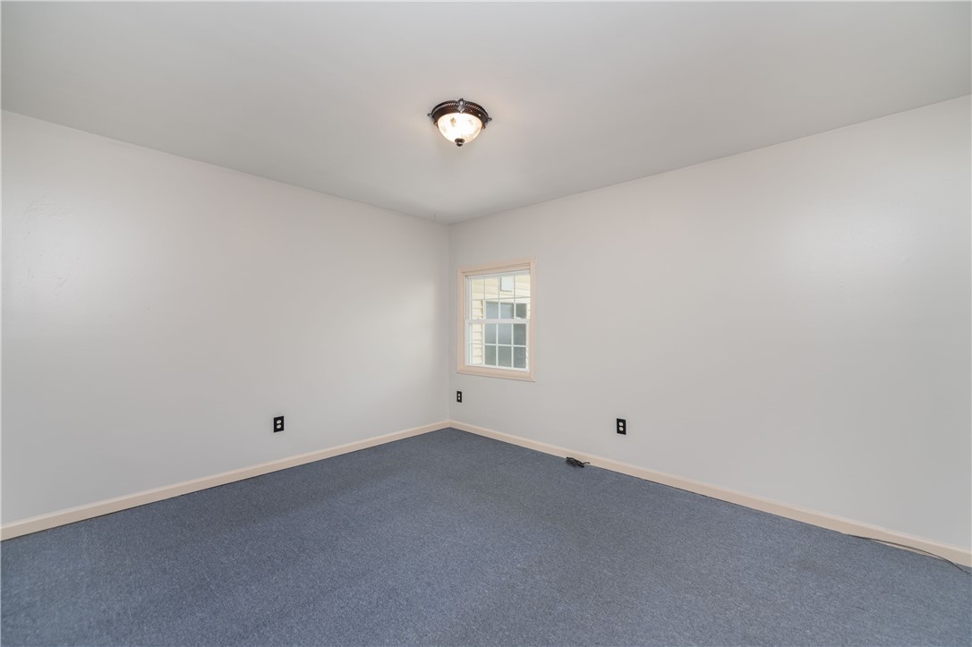 140 Abbott Street Rochester, NY 14606 - Photo 19 of 41