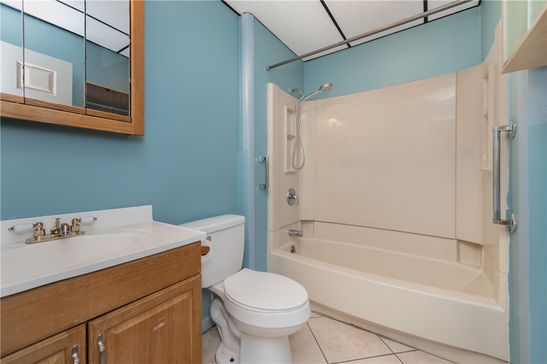 140 Abbott Street Rochester, NY 14606 - Photo 22 of 41