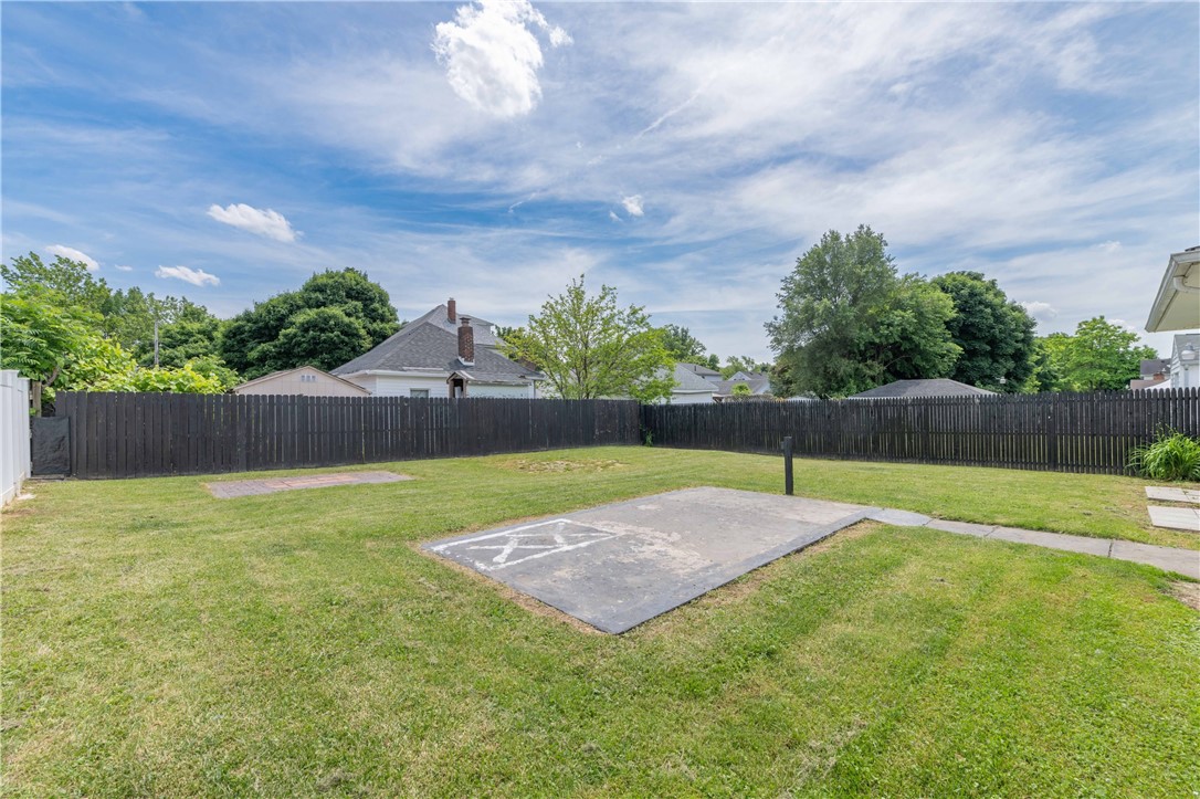 140 Abbott Street Rochester, NY 14606 - Photo 37 of 41