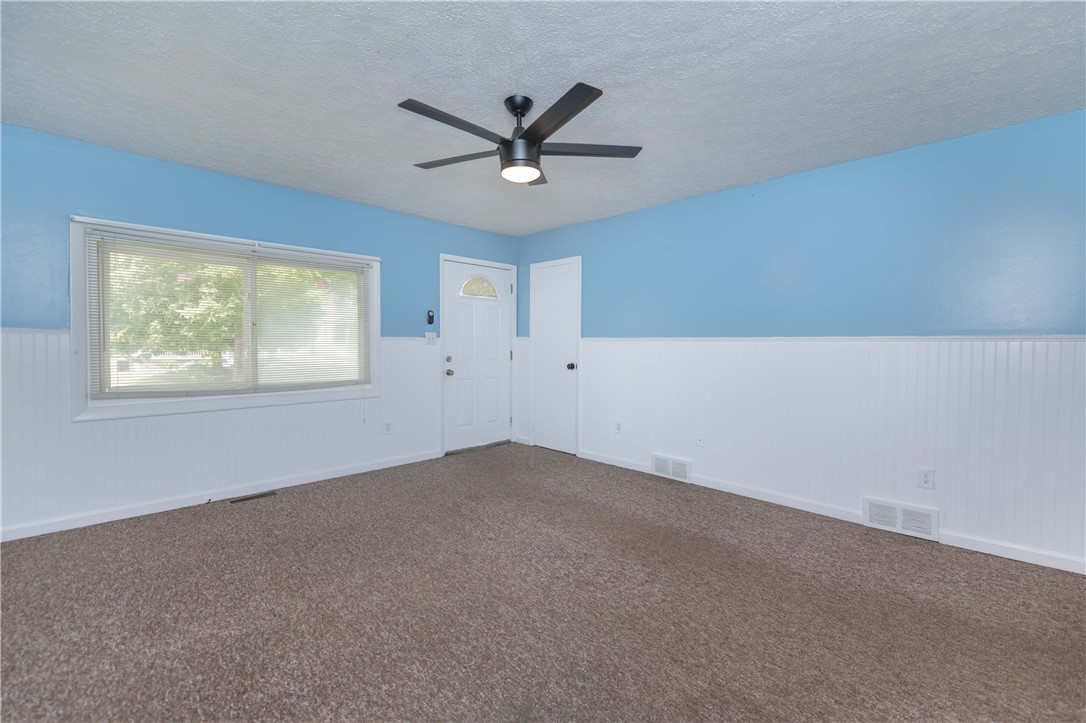 140 Abbott Street Rochester, NY 14606 - Photo 7 of 41