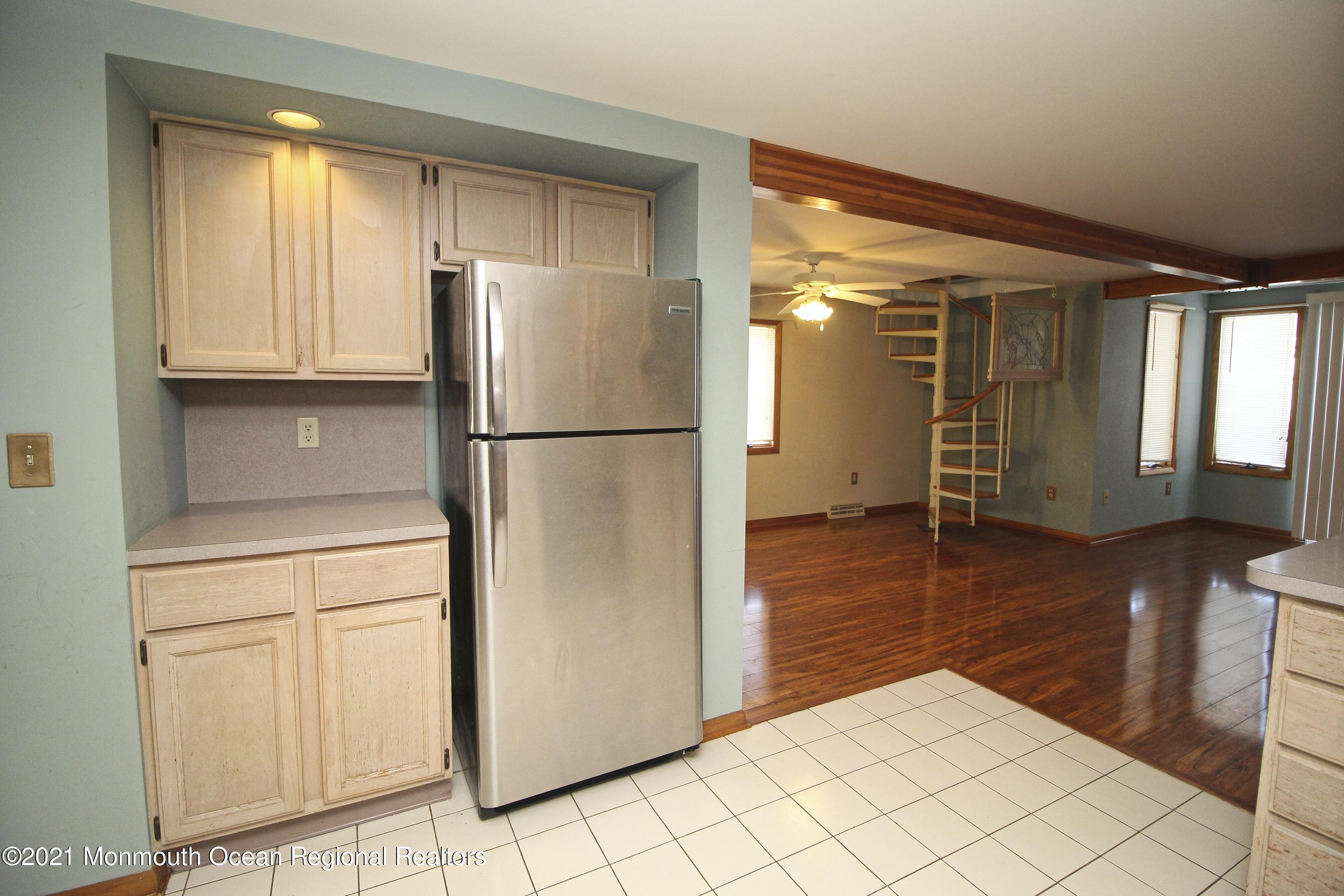 32 Compass Road Waretown, NJ 08758 - Photo 10 of 34 11