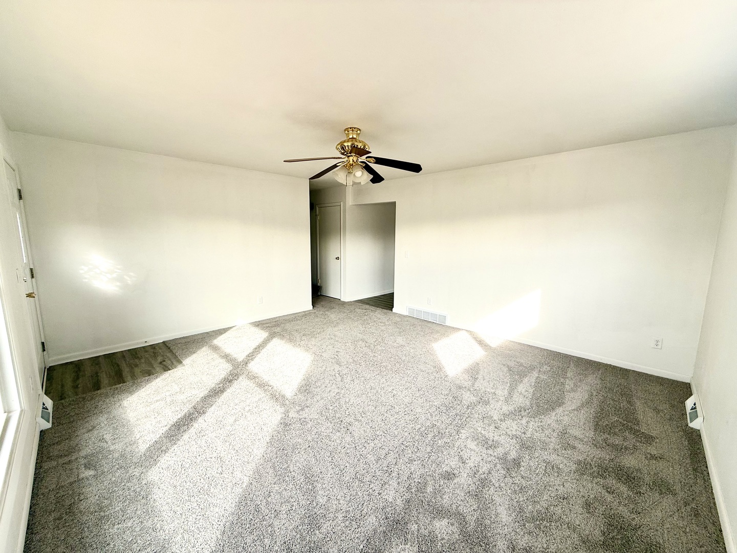 1426 Kings Court Colona, IL 61241 - Photo 5 of 31