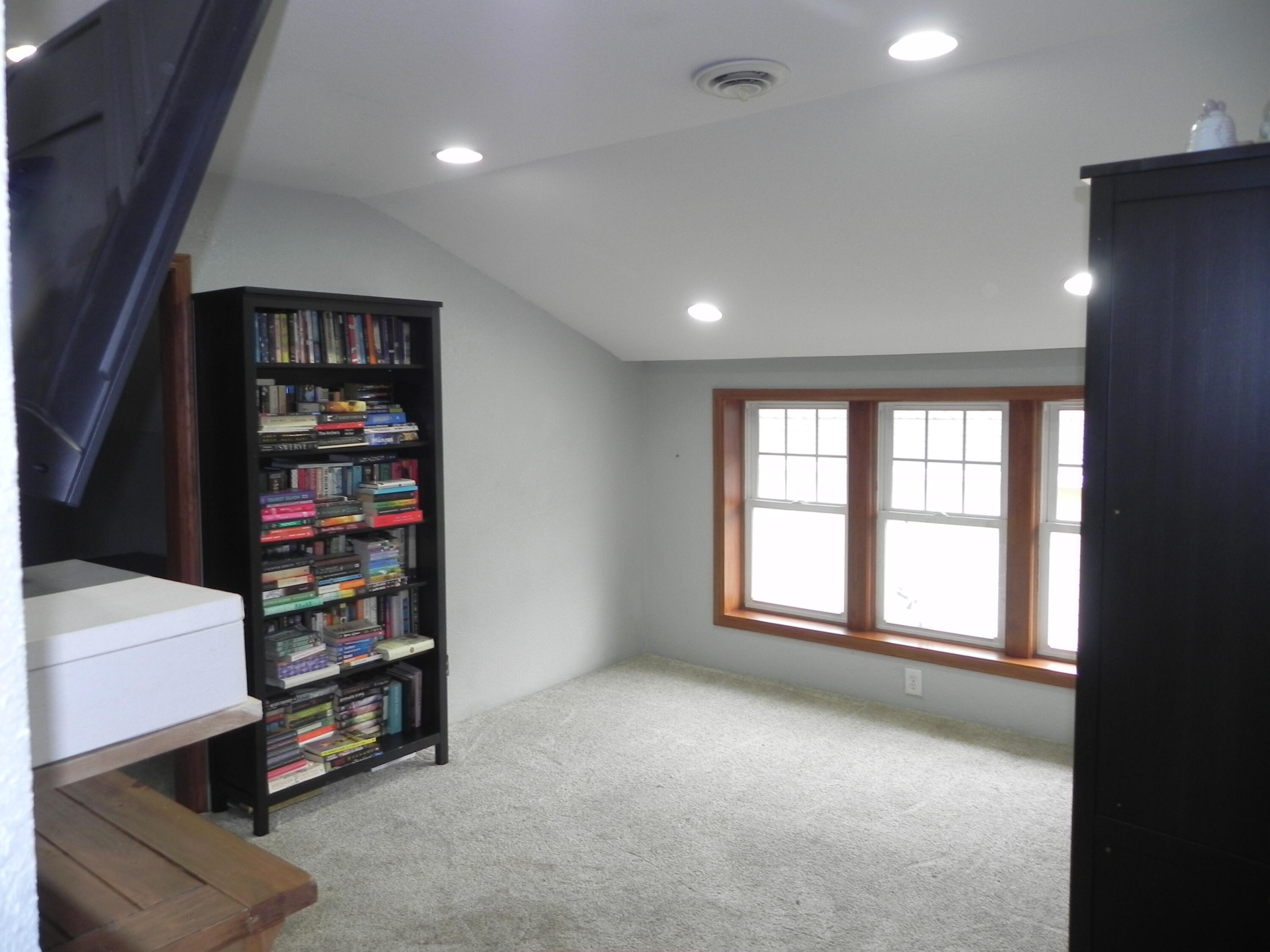 669 Main Street Belgium, WI 53004 - Photo 31 of 35 loft 2