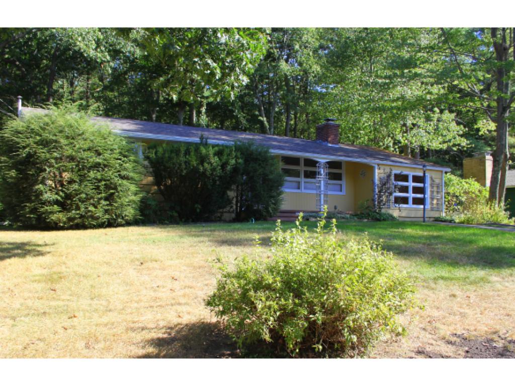 50 Harding Road Portsmouth, NH 03801 - Photo 2 of 36