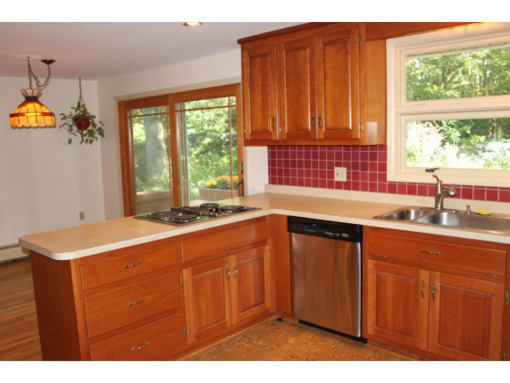 50 Harding Road Portsmouth, NH 03801 - Photo 10 of 36