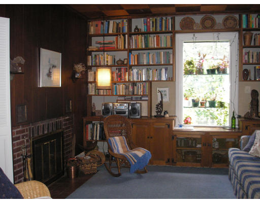 26 Spaulding Street Amherst, MA 01002 - Photo 8 of 10 Gallery Image 8