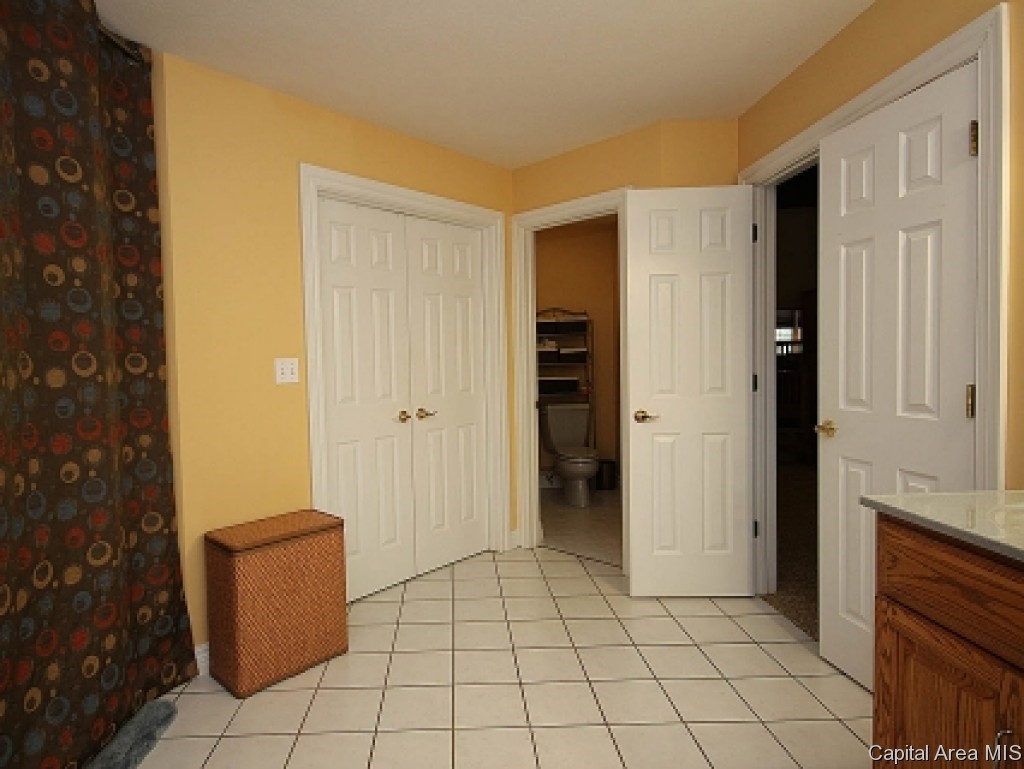 3904 Rocky Falls Road Springfield, IL 62711 - Photo 11 of 22