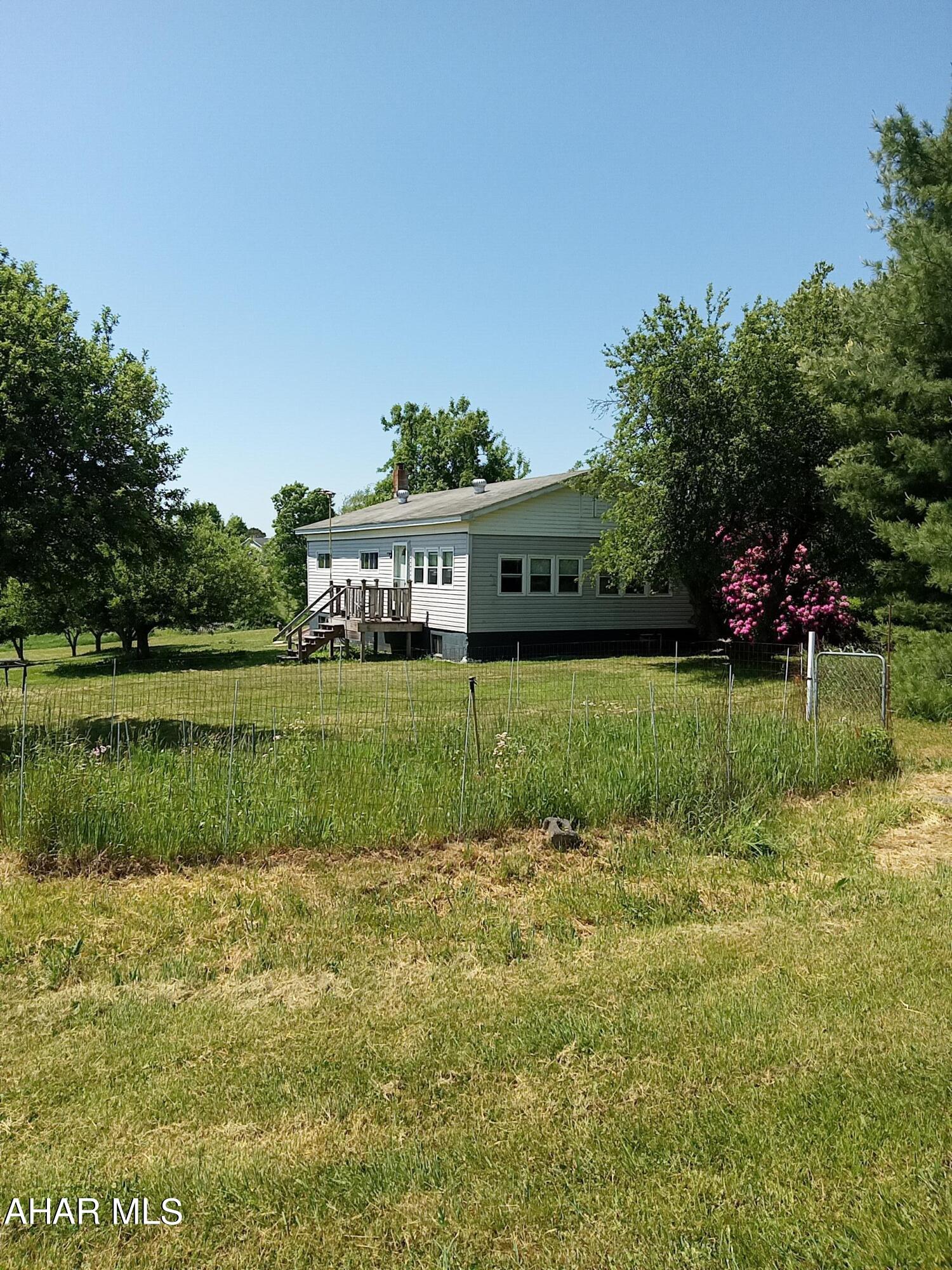 1803 Munster Road Portage, PA 15946 - Photo 11 of 37