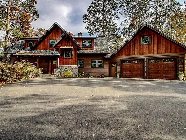 $899,900 | 29946 Pequot Boulevard, Pequot Lakes, MN 56472