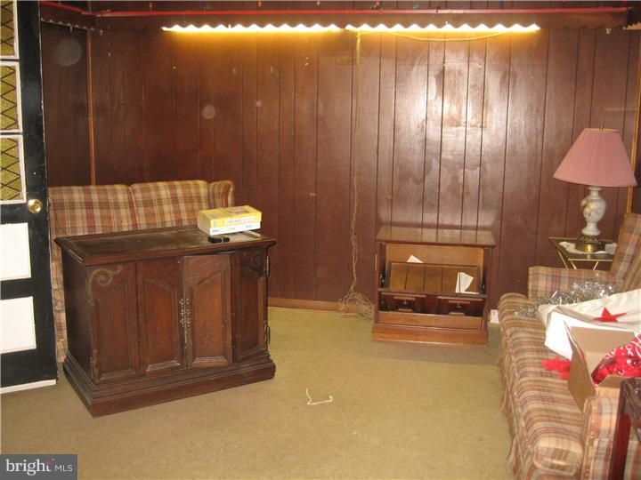 3328 Chesterfield Road Philadelphia, PA 19114 - Photo 18 of 23 Gallery Image 18