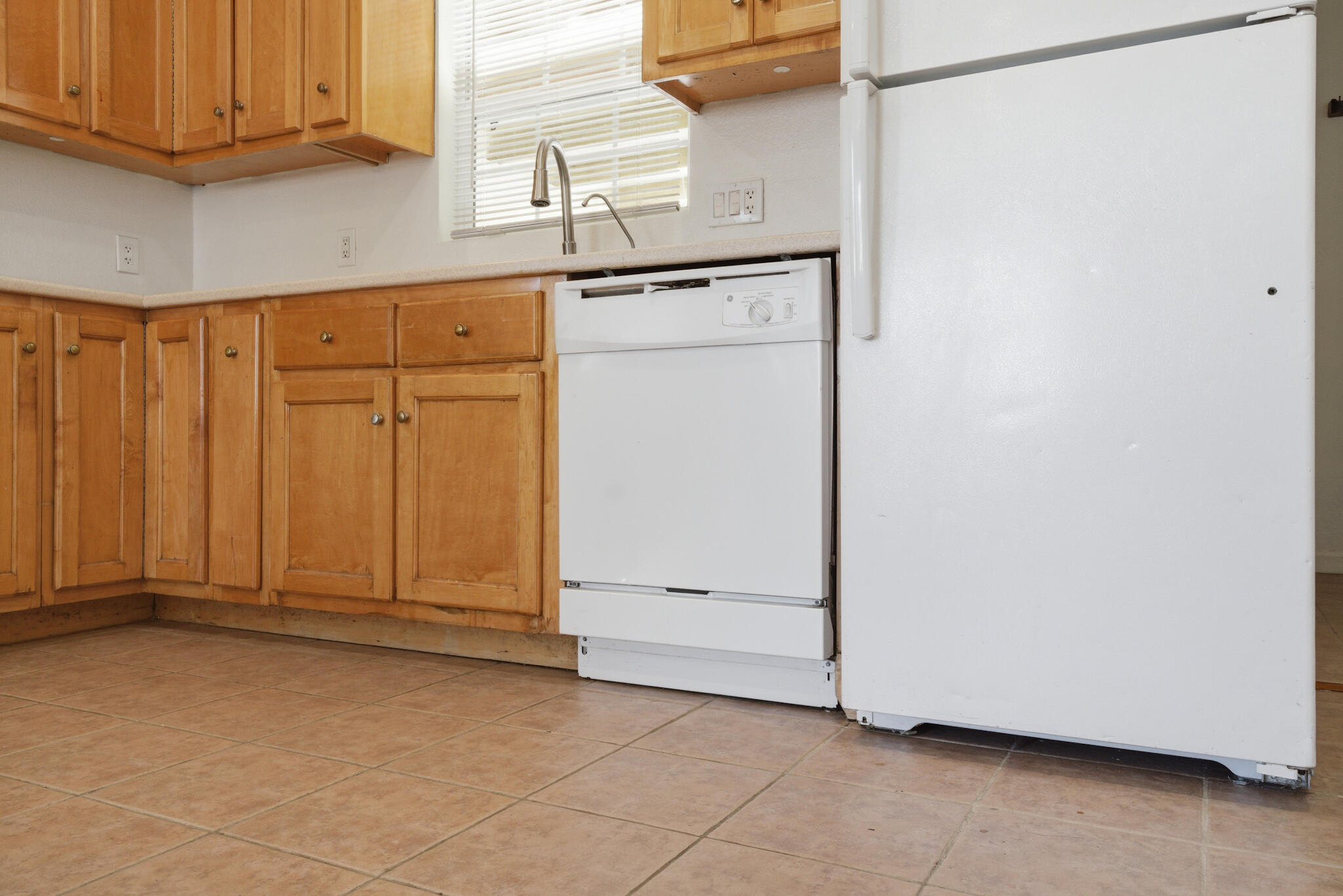 723 South Locust Street Visalia, CA 93277 - Photo 12 of 27