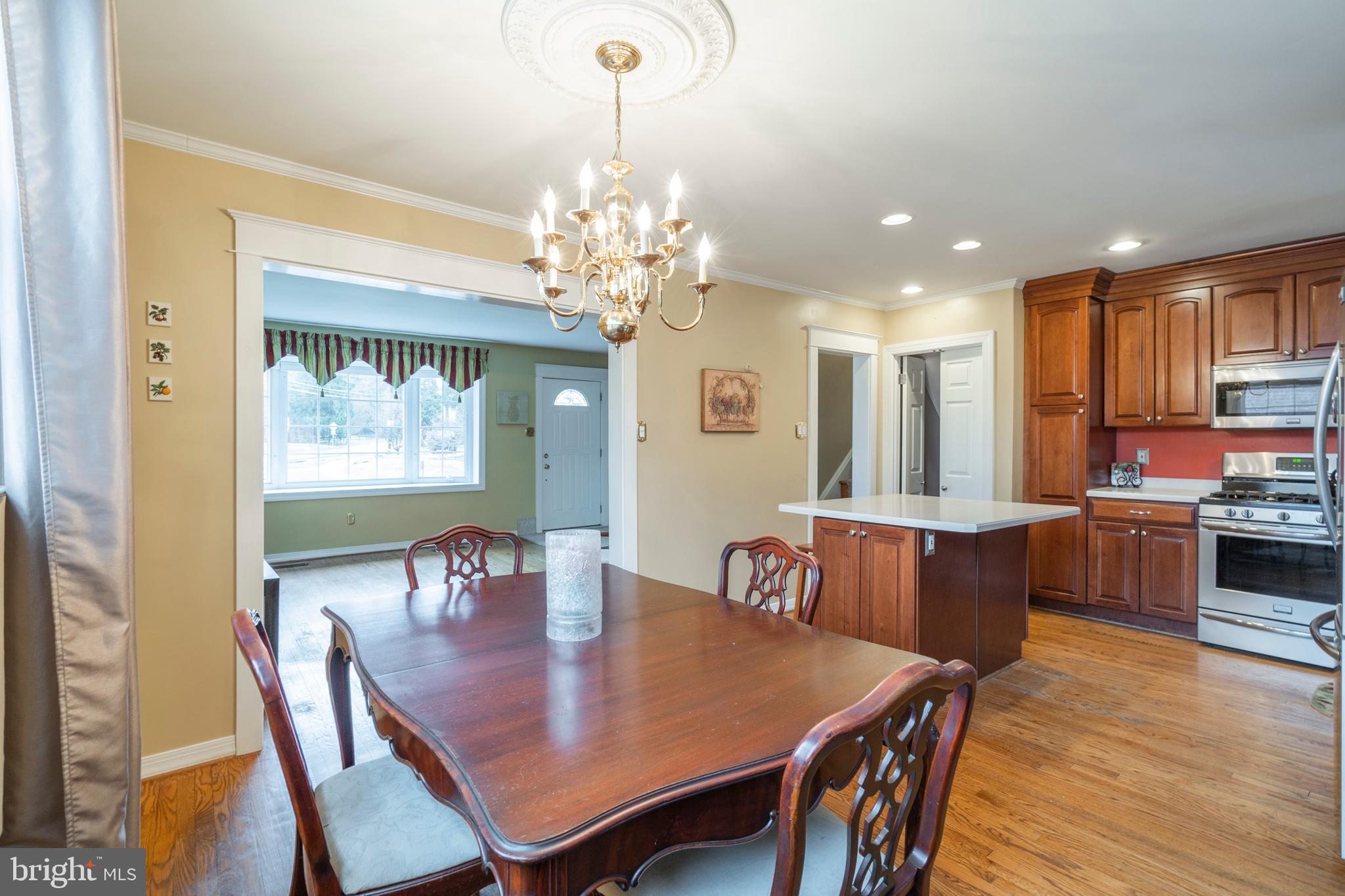 102 Penn Oak Road Flourtown, PA 19031 - Photo 9 of 27