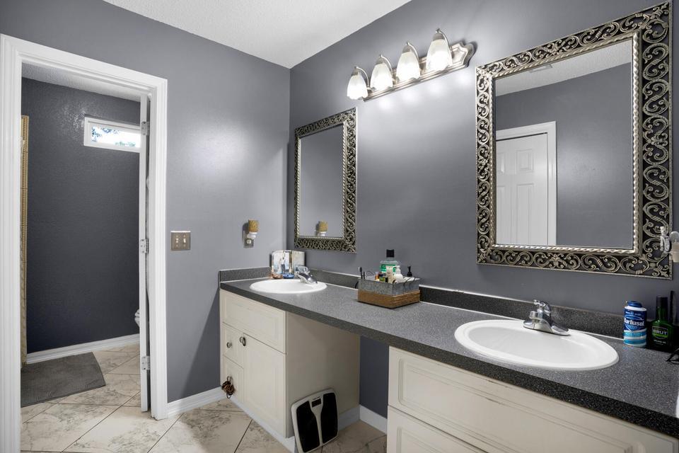 318 Pelham Road Fort Walton Beach, FL 32547 - Photo 14 of 21 20250529195207162512000000-o