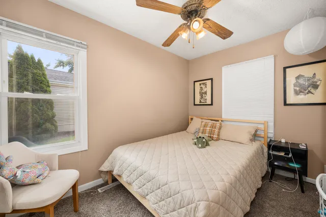 $249,900 | 732 Park Avenue, Sycamore, IL 60178