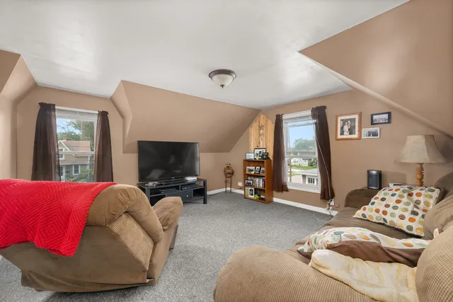 $249,900 | 732 Park Avenue, Sycamore, IL 60178