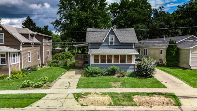 $249,900 | 732 Park Avenue, Sycamore, IL 60178