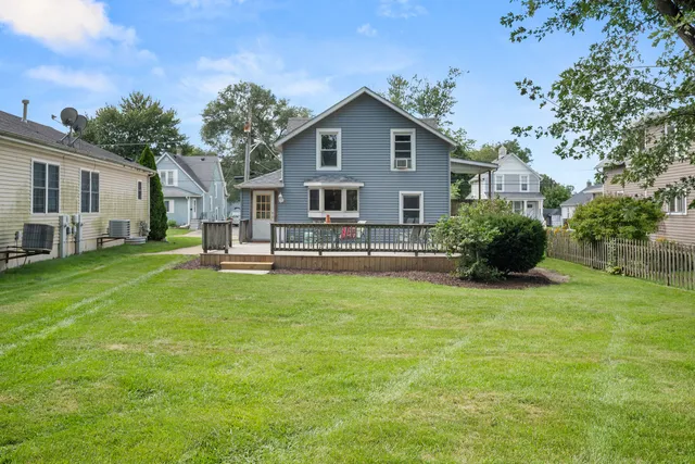 $249,900 | 732 Park Avenue, Sycamore, IL 60178